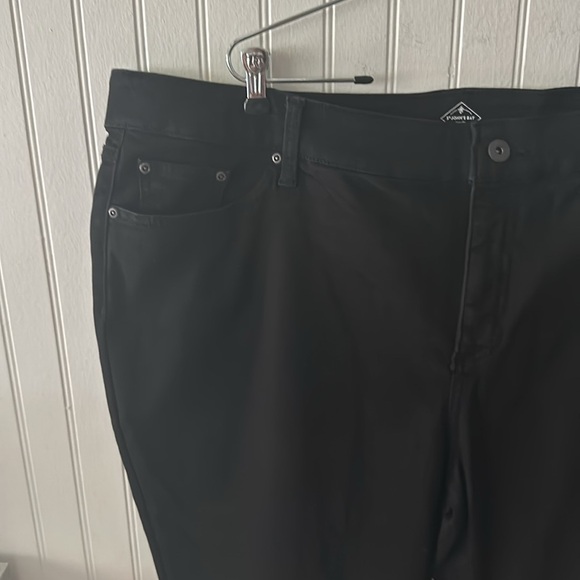 St. John’s Bay Black Straight Leg Jeans sz 24W - Picture 6 of 10